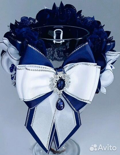 Школьные банты, брошь жабо и резинка на пучок