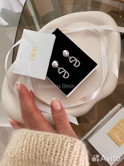 Серьги valentino камни жемчуг дефект