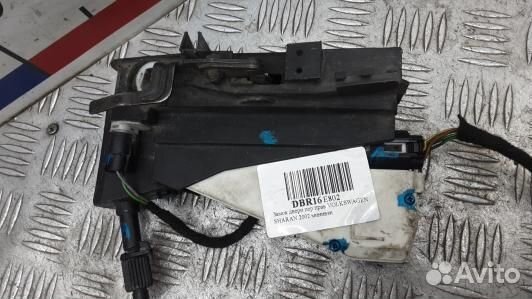 Замок двери передней правой volkswagen sharan 2 (D