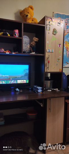 Письменный стол