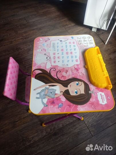 Столик со стульчиком для девочки