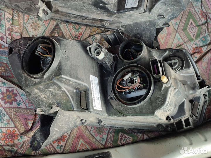 Фары передние Renault Sandero Stepway II бу