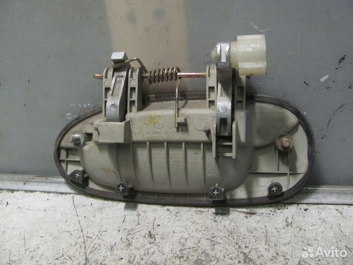 Ручка двери задняя правая Kia Spectra 2001-2011