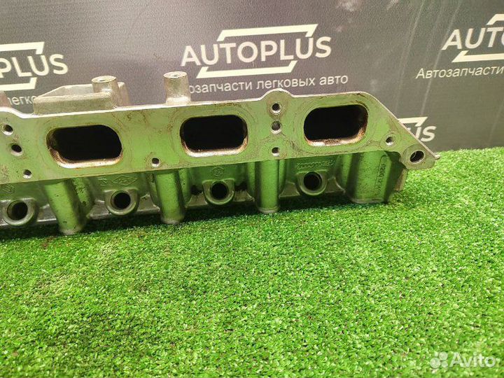 Впускной коллектор Renault Megane 2 K4MD812