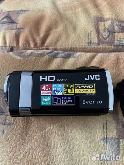 Цифровая видеокамера JVC