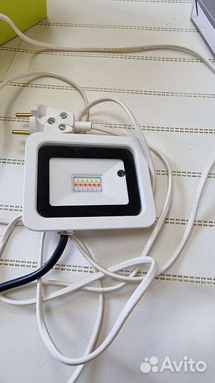 Светодиодный прожектор