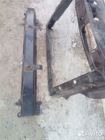 Усилитель бампера и телевизор Skoda Fabia 2