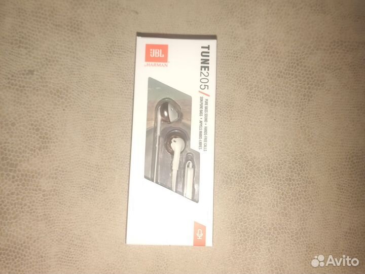 Проводные наушники JBL Tune205
