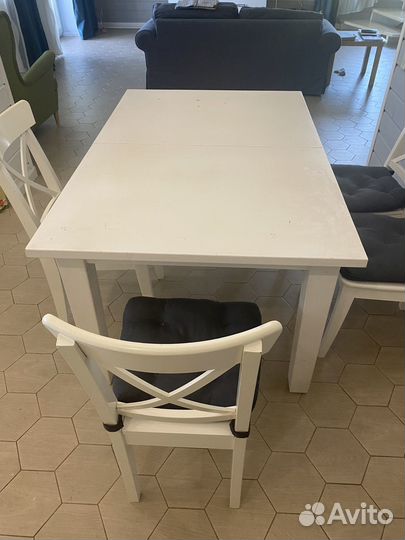 Кухонный стол IKEA белый