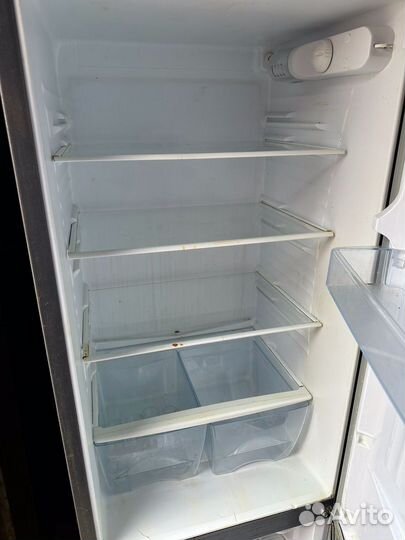 Холодильник рабочий