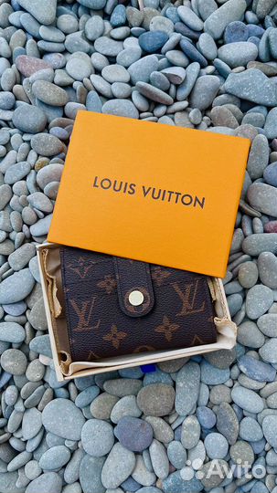 Кошелек Louis Vuitton оригинал.исполнение