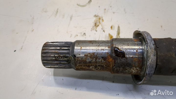 Полуось Toyota Avensis 3, 2013