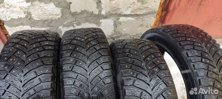 Michelin X-Ice North 4 205/55 R16 94T