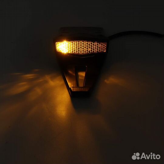 Стоп сигнал с поворотниками для мотоцикла