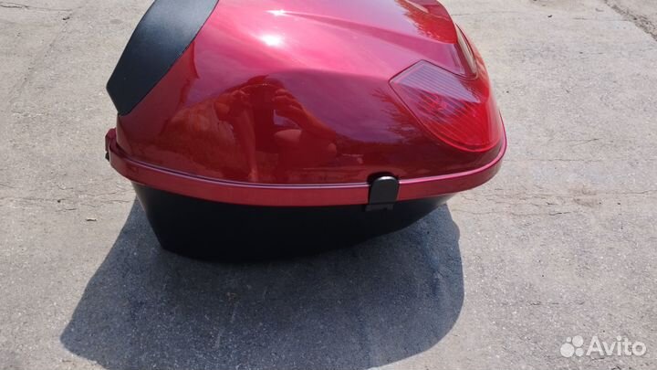 Кофр пластиковый на мотоцикл