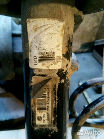 Амортизатор передний левый scoda A5