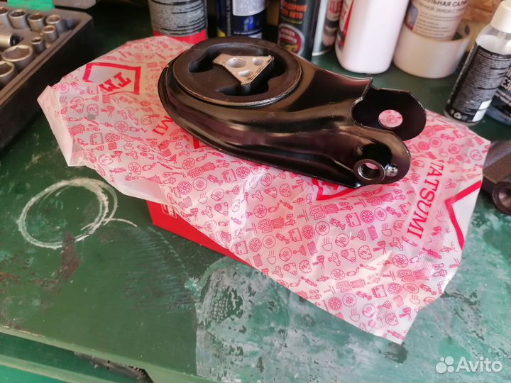 Подушка двигателя нижняя форд фокус