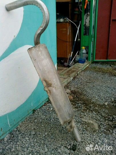 Сидение переднее правое ваз-2107.глушитель из нерж