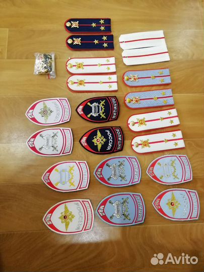 Погоны и шевроны полиция