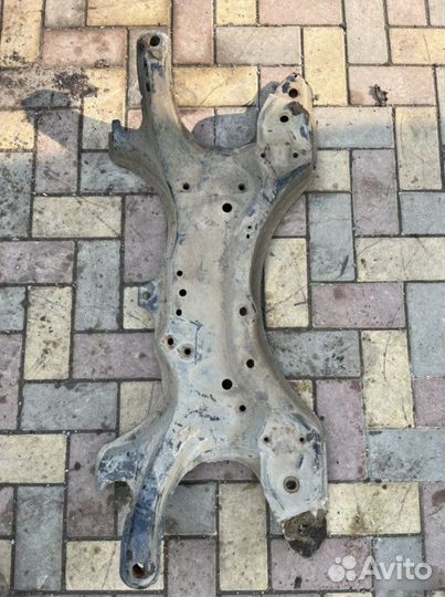 Подрамник Geely Emgrand Ec7 1.5