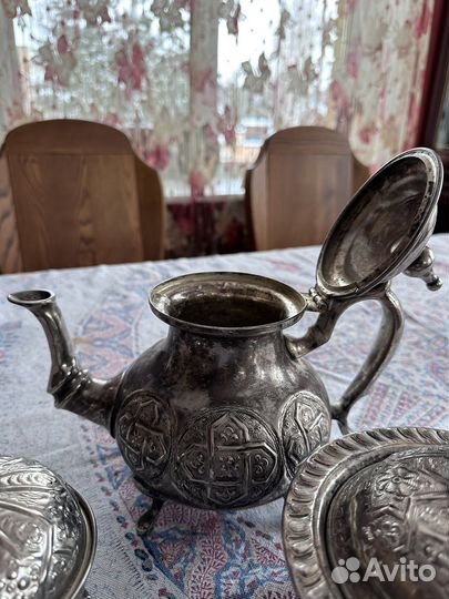 Набор антикварной арабской посуды