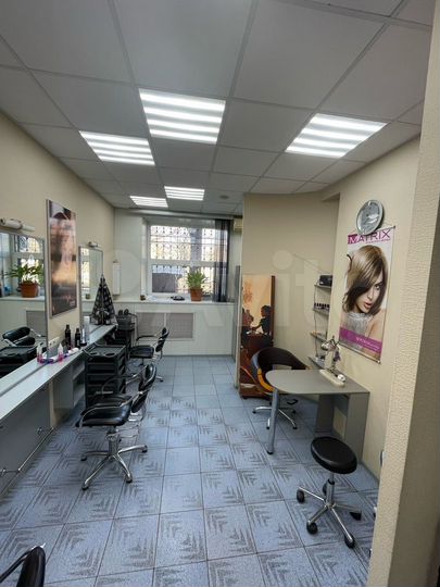 Салон красоты с собственным помещением,40 м²