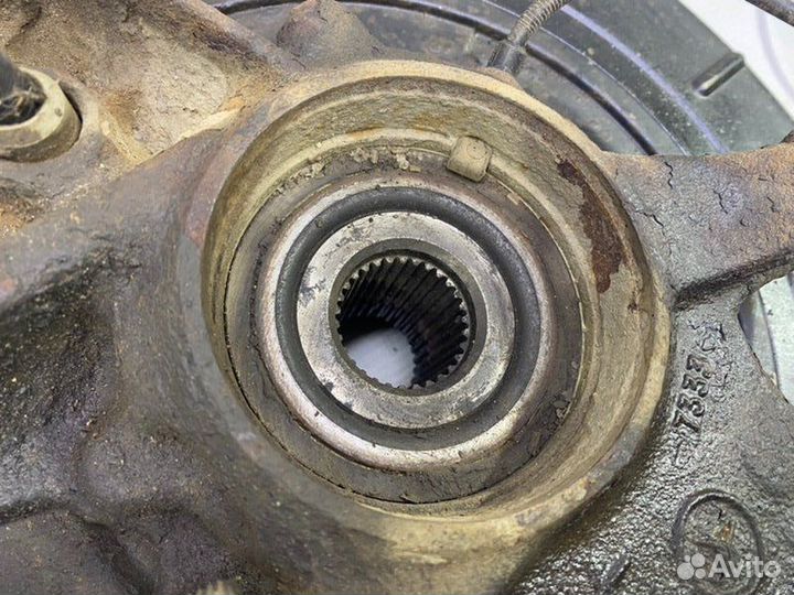 Кулак поворотный задний левый Mercedes-Benz