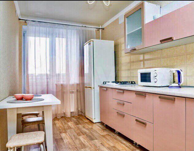 1-к. квартира, 38 м², 8/10 эт.