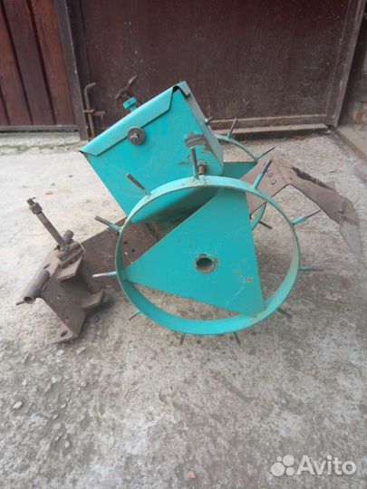 Кукурузосеялка