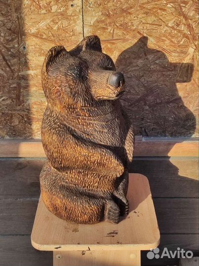 Медведь из дерева (ручная работа)