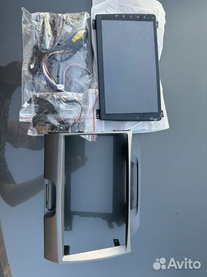 Магнитола на андроиде Teyes