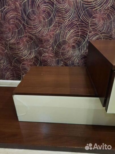 Тумба под телевизор