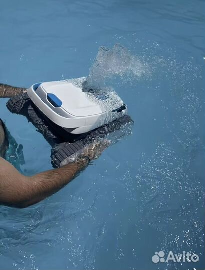 Робот пылесос для бассейнов