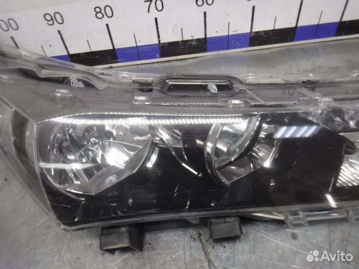 Фара передняя правая Toyota Corolla E18