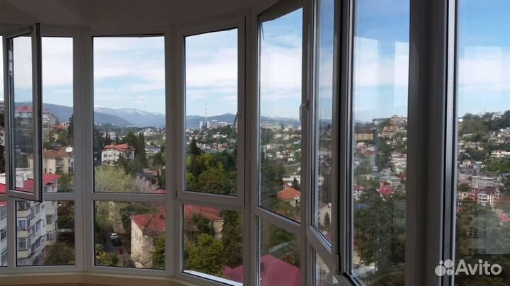 Остекление и отделка балконов