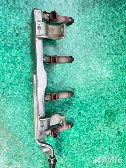 Топливная рейка Mazda 3 BK 1.6 Z6 2005