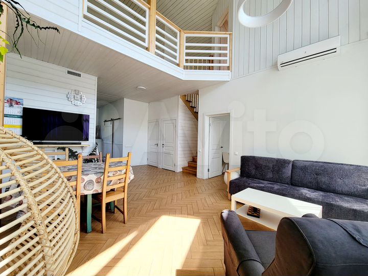 Дом 175 м² на участке 5 сот.