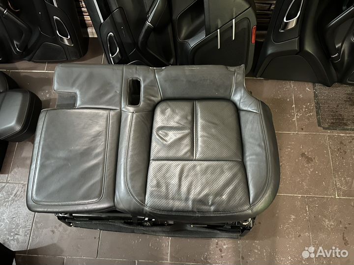 Салон от Porsche Cayenne