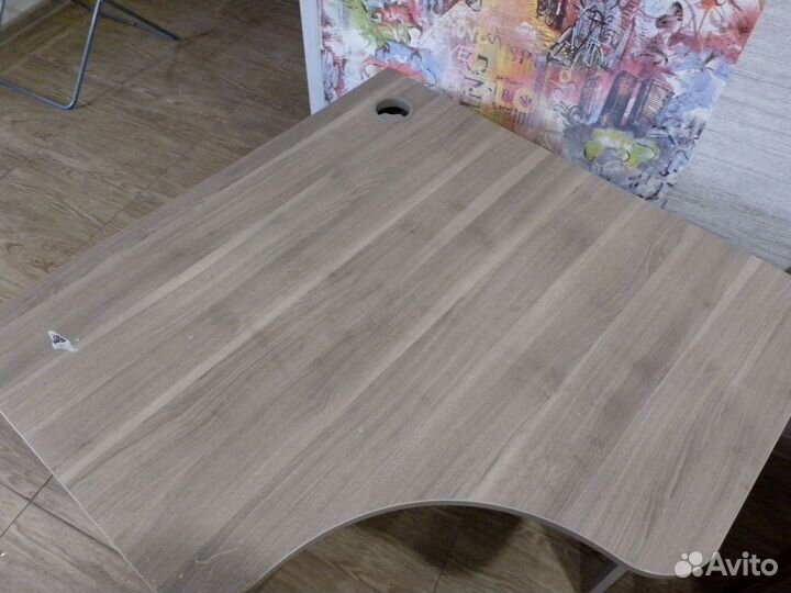 Компьютерный стол IKEA