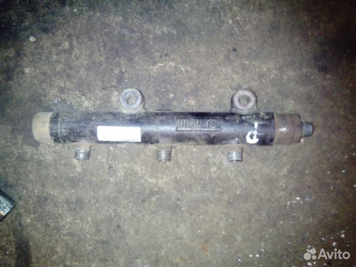 Рейка топливная (рампа) Land Rover Discovery III