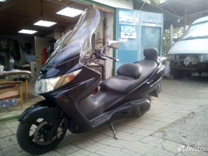 Макси скутер Сузуки Скай Вей 400 Тайпэс 2003