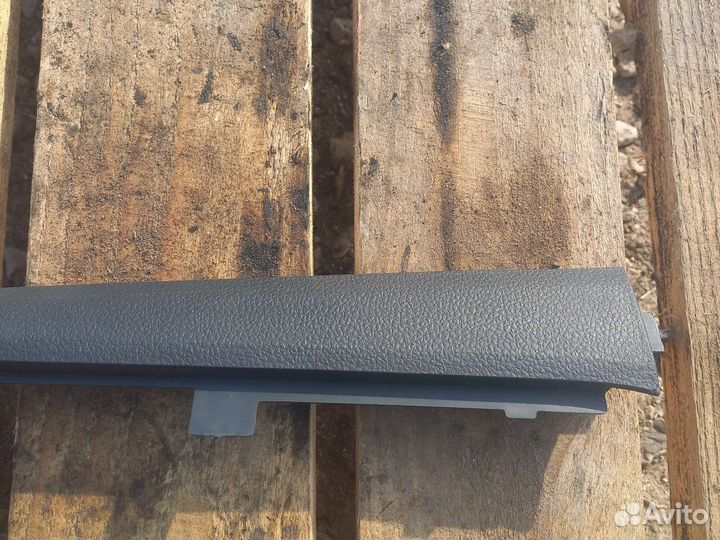 Обшивка стойки правая фольцваген джетта 6