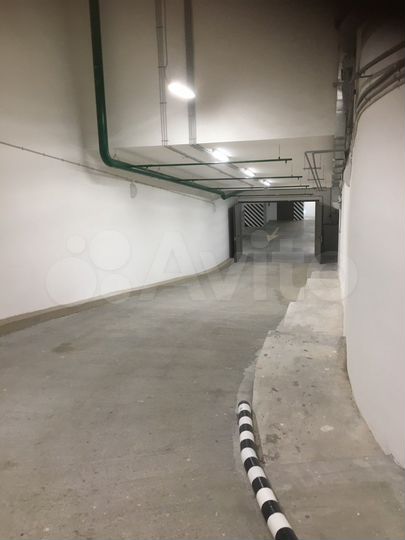 Машиноместо, 16 м²