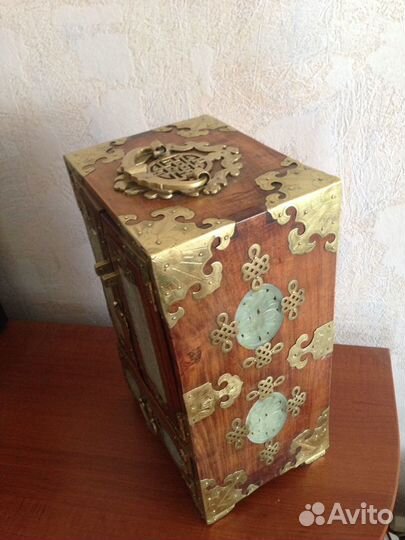 Шкафчик-ларец