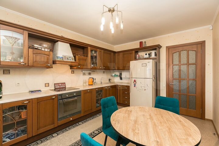 4-к. квартира, 126 м², 5/6 эт.