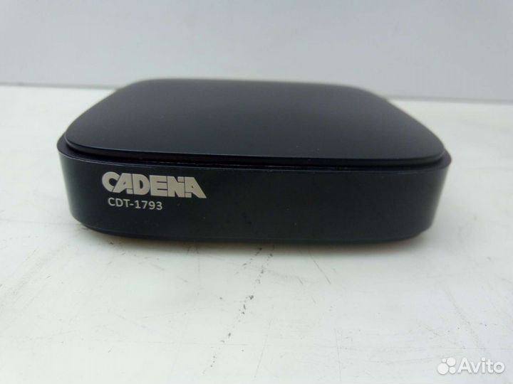 Приставка цифрового телевидения Cadena CDT-1793