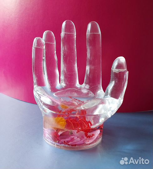 Подставка с подсветкой в виде руки (пластик)