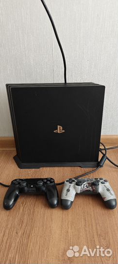 Sony playstation 4 PS4 pro 1tb с играми
