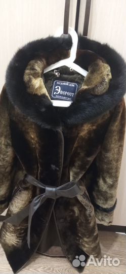 Шуба мутоновая 44 46 с капюшоном