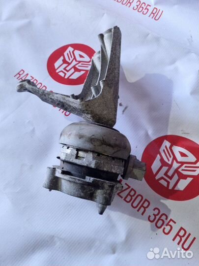 Опора двс левая Audi A8 D3 4E BVJ 2008